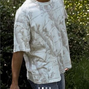 Men's White & Light Taupe Printed Short-Sleeve Shirt